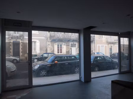 local commercial à louer