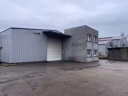 local d'activités à vendre