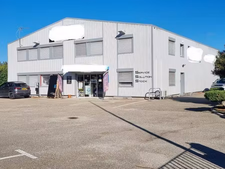 entrepôt à vendre