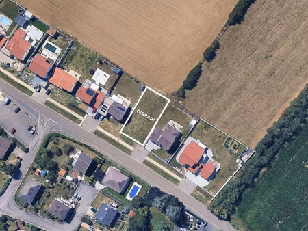 terrain constructible viabilisé à vendre