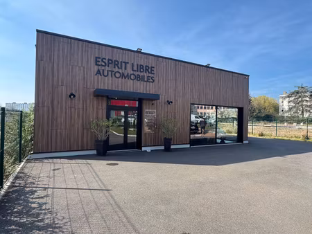 local commercial à vendre