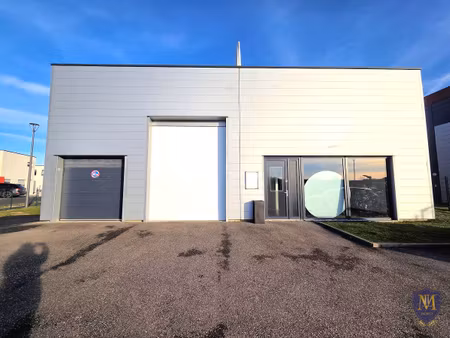 blotzheim proche centre grand local commercial avec vitrine