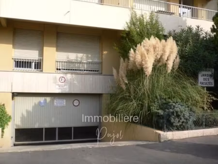 timone 13005 - parking couvert 9 sarturan