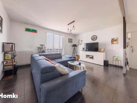 à vendre – t2 de 59 m2 avec garage  cave et balcon-loggia – clermont-ferrand  quartier ana