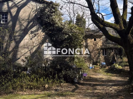 mas cévenol traditionnel sur les hauteurs d'alès