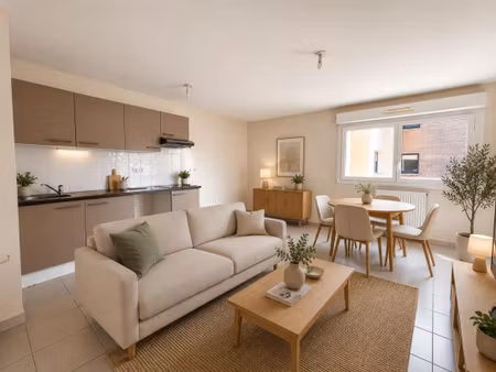 blagnac / appartement t3 de 64 m2 avec terrasse et parking