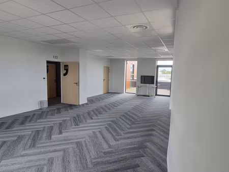 bureau neuf bruges accès rocade