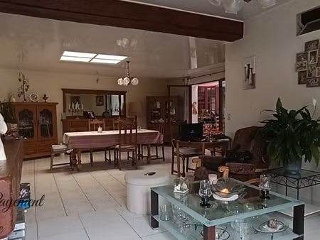 rœux – maison de caractère de 152 m² avec jardin sans vis-à-vis