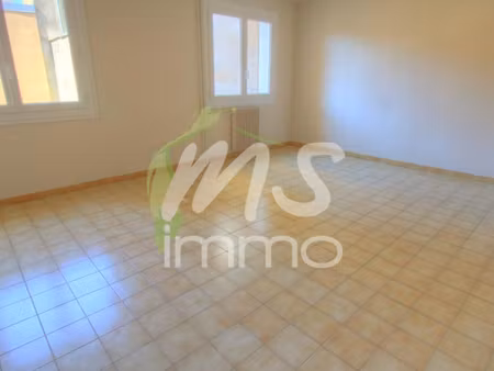 app. f2 1er étage avec cellier - 46 m² - gap
