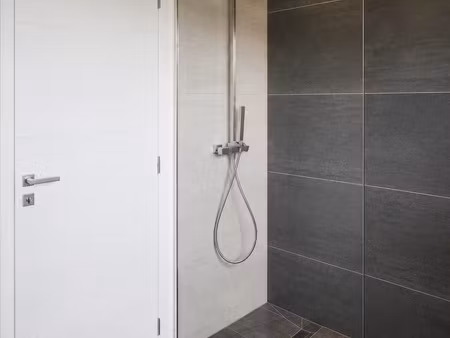 en exclusivité – maison d’architecte récente à gugney-aux-aulx – 329 000 €