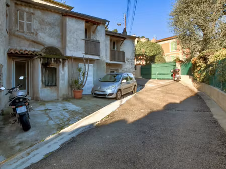 3p en rez de chaussée dans une impasse  au calme  proposé loué