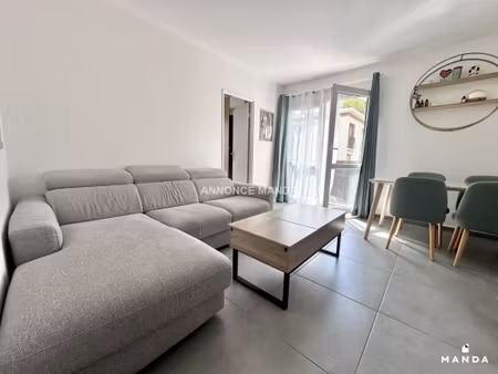 t3 meublé avec balcon - palaiseau