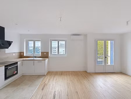 t3 avec balcon - 60m² - proche métro st-cyprien / patte d'oie