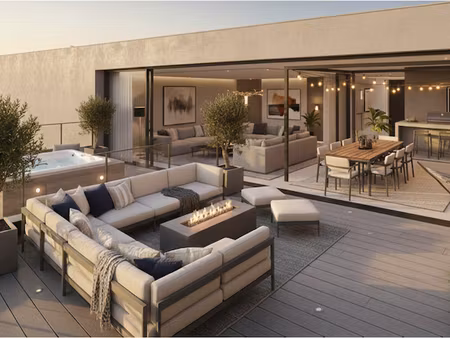 5 pieces  dernier etage  grande terrasse  2 parkings