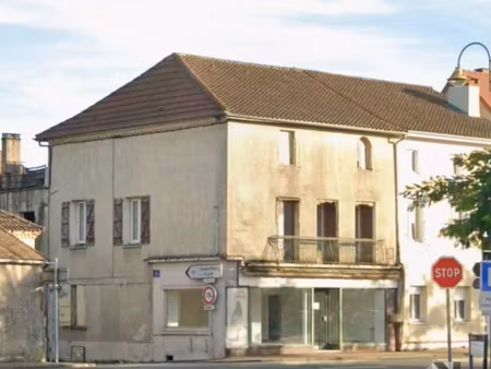 immeuble de rapport à fort potentiel ? centre-ville de la coquille (24450)