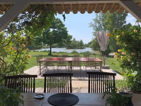 villa de 9 pièces de luxe en location mas-thibert  provence-alpes-côte d'azur