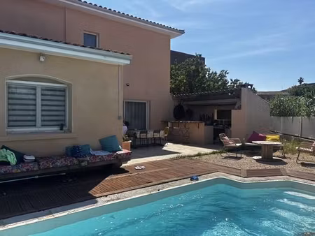 maison de luxe en vente à pézenas  france