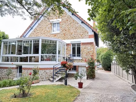 maison de prestige en vente vaires-sur-marne  france