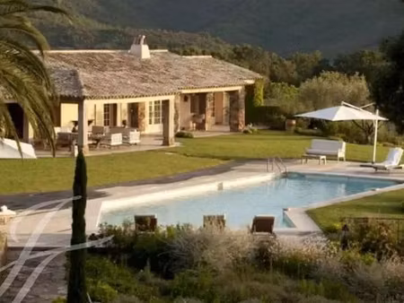 maison de luxe de 500 m2 en location fréjus  france