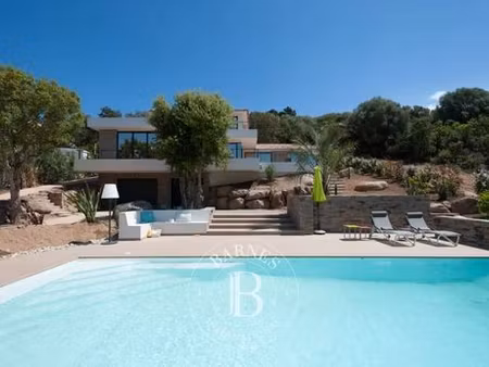 villa de 4 chambres de luxe en location sainte-lucie de porto-vecchio  corse