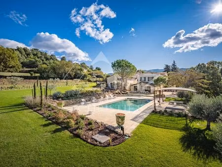 maison de prestige de 350 m2 en location oppède le vieux  provence-alpes-côte d'azur