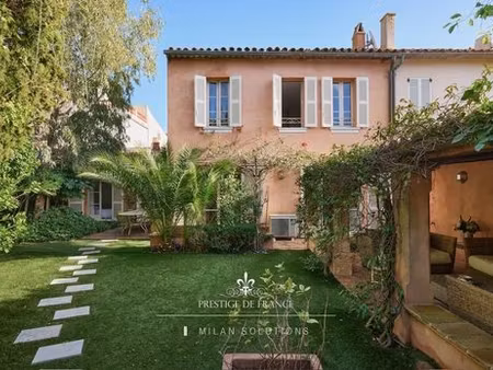 maison de luxe de 192 m2 en vente saint-tropez  provence-alpes-côte d'azur