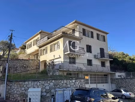 prestigieux immeuble de rapport en vente à cannes  france