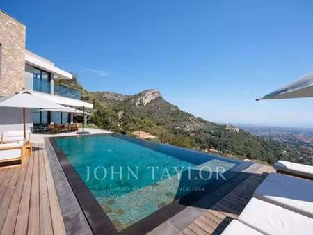 villa de 8 pièces de luxe en location vence  france