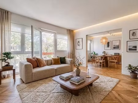 appartement de luxe de 3 chambres en vente à monceau  courcelles  ternes  paris  île-de-fr