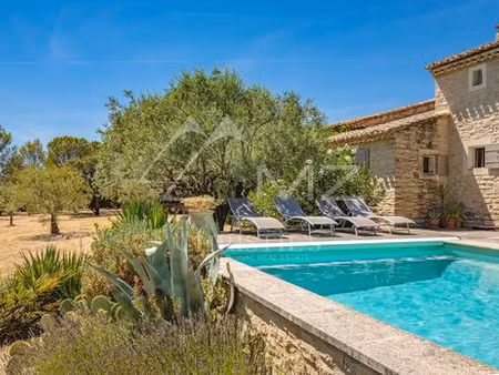 maison de luxe de 7 pièces en location à cabrières-d'avignon  provence-alpes-côte d'azur