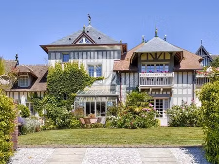 maison de luxe de 355 m2 en location deauville  france