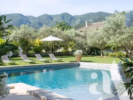 maison de luxe 7 chambres en location à oppède le vieux  france