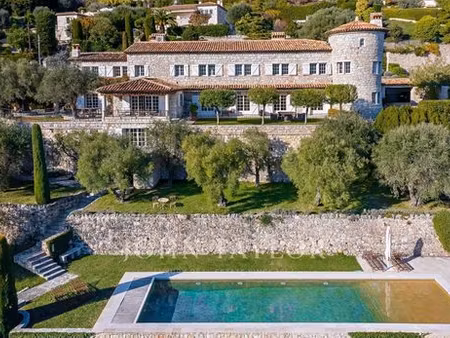 maison de prestige de 600 m2 en location vence  france