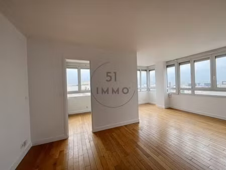 appartement de 3 pièces de luxe en location à motte-picquet  commerce  necker  paris  île-