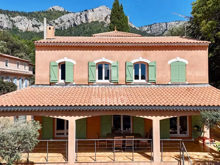 maison t6 le revest