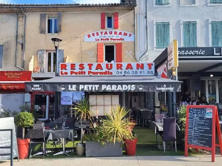 fonds de commerce restauration + appartement inclus.