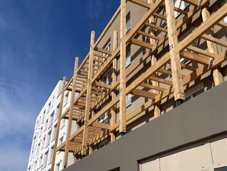 appartement t3 neuf avec terrasse  jardin et parking couvert