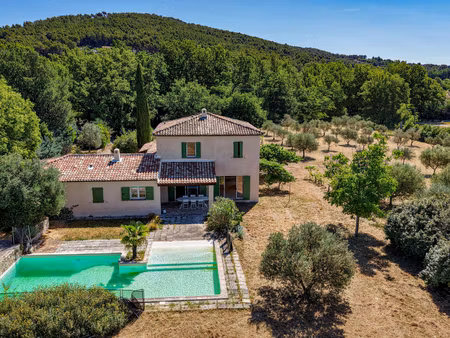 draguignan villa cadre campagne 187m2 avec dependance 35m2