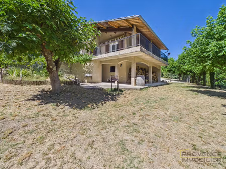 maison avec 3 chambres - dépendances - grand terrain à vendr