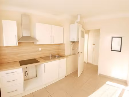 appartement t3 à louer - 3 pièces - 82 10 m2 - tarbes - 65 - midi-pyrenees