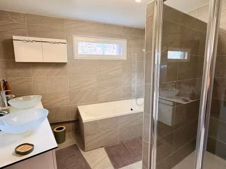 maison à louer 5 pièces - saint-marcel-d'urfé (42) - 1 200€