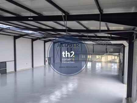 location local commercial