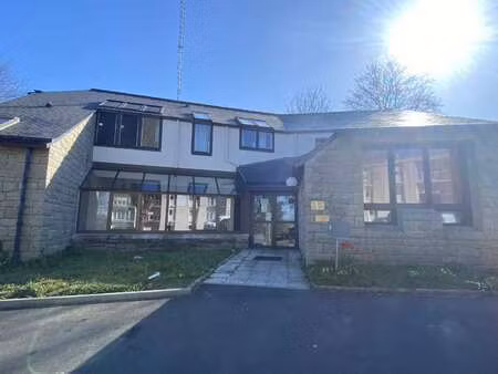 vente immeuble à uzel (22460) : à vendre / 238m² uzel