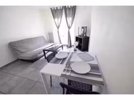 location meublée appartement 2 pièces 45 m² à montpellier (34000)  780 €