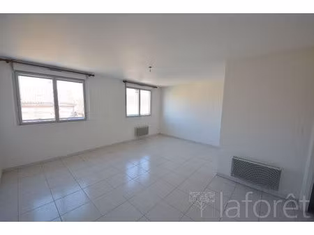 appartement t3 saint-sulpice-la-pointe à vendre