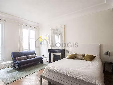 studio meublé avec ascenseur et cheminée