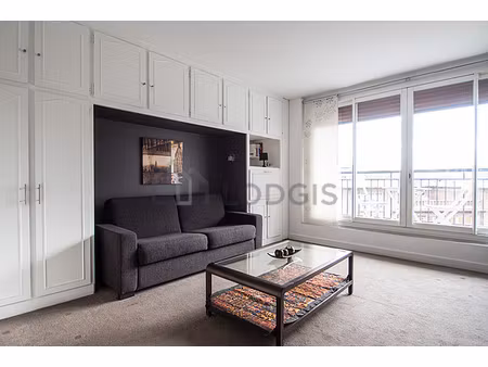 studio meublé avec ascenseur et concierge