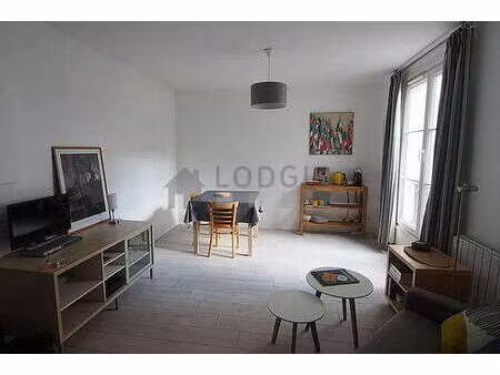 studio meublé avec ascenseur et concierge