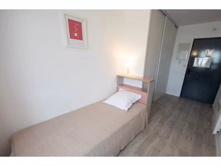 location meublée appartement 1 pièce 18 m² à villenave-d'ornon (33140)  498 €