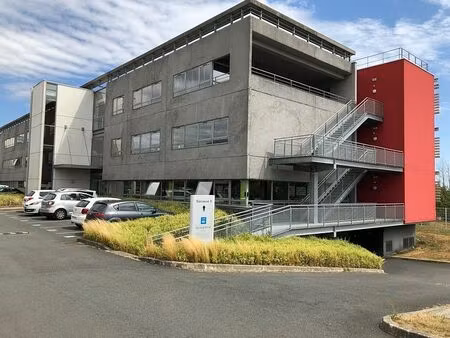 location bureau orvault 2 475 m²